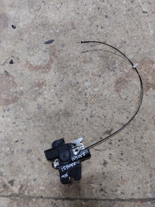 Замок крышки багажника INFINITI M35/M45 04-10 2006 Седан 3.5 VQ35DE 84631-EH100 Б/У