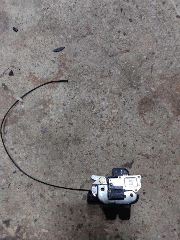 Замок крышки багажника M35/M45 04-10 2006 Седан 3.5 VQ35DE