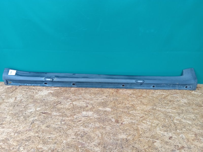 Накладка порога наружная правая SUBARU TRIBECA B10 07-13 2008 Внедорожник 3.6 EZ36 91112XA12A Б/У