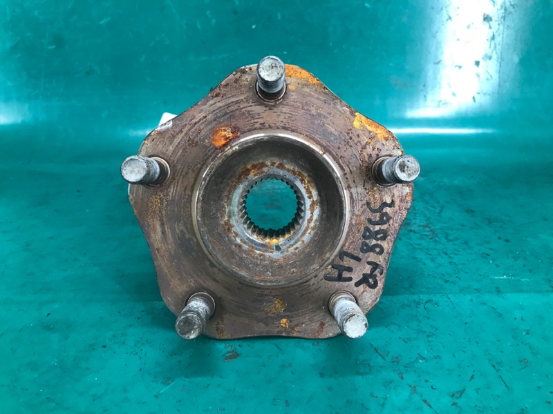 Запчасть ступица передняя левая NISSAN SENTRA B17 12-21 2015 Седан 1.8 MRA8DE 40202-3SH0A Б/У Ступица передняя левая NISSAN SENTRA B17 12-21 2015 Седан 1.8 MRA8DE 40202-3SH0A Б/У