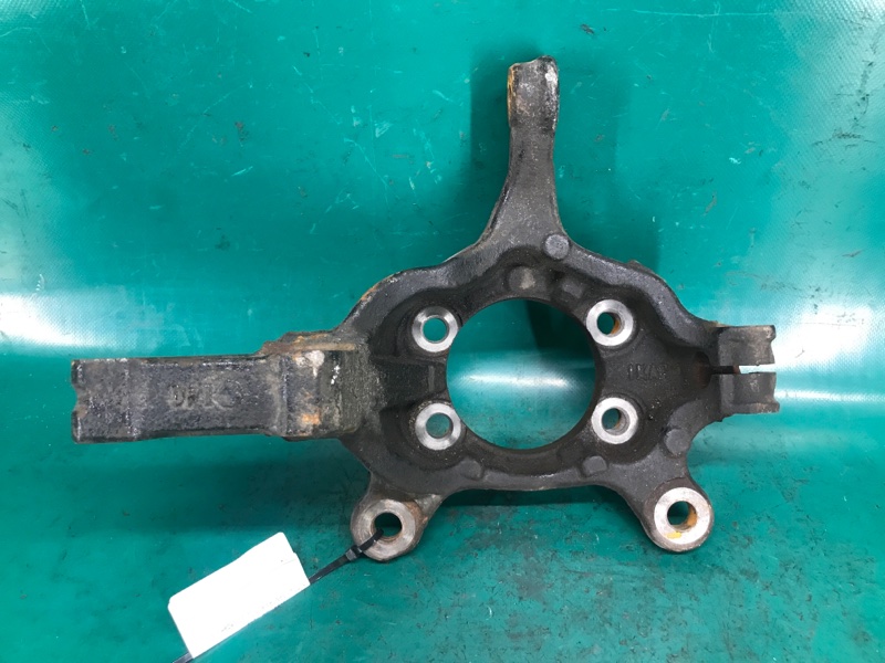 Кулак поворотный правый NISSAN SENTRA B17 12-21 Седан 1.8 MRA8DE