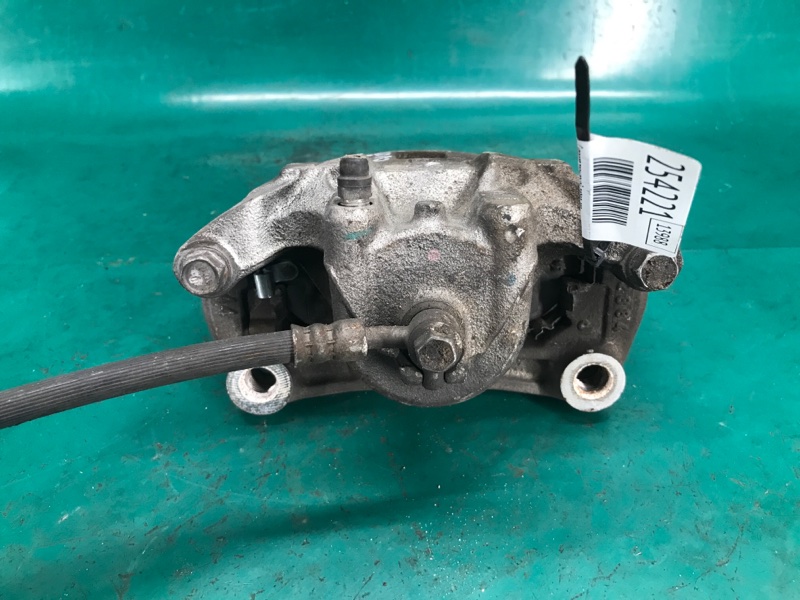 Суппорт тормозной передний левый NISSAN SENTRA B17 12-21 Седан 1.8 MRA8DE Суппорт тормозной передний левый NISSAN SENTRA B17 12-21 Седан 1.8 MRA8DE