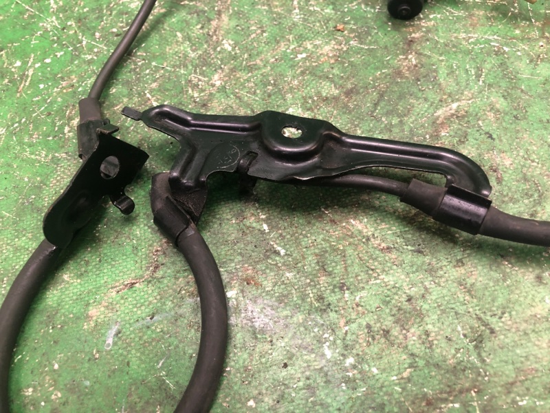 Датчик ABS передний правый SOLARA 03-09 COUPE 2.4 2AZFE