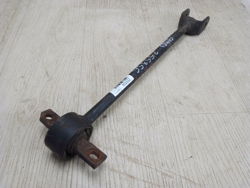 Рычаг задней подвески продольный правый TOYOTA CAMRY 50 12-15 Седан 2.5 Рычаг задней подвески продольный правый TOYOTA CAMRY 50 12-15 Седан 2.5