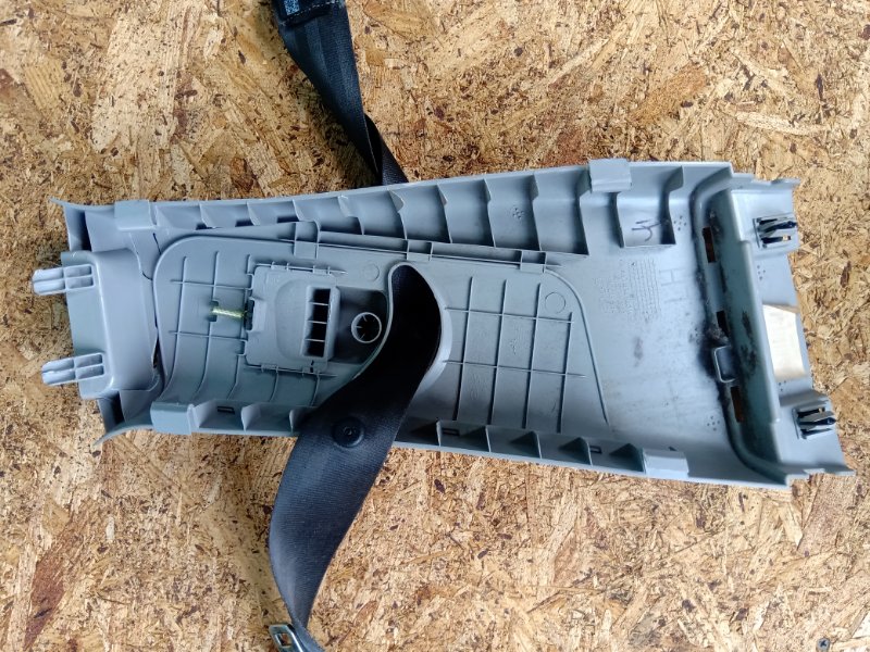 Ремень безопасности левый SONATA YF 10-14 2011 Седан 2.4