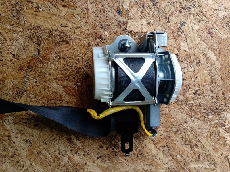 Ремень безопасности левый SONATA YF 10-14 2011 Седан 2.4