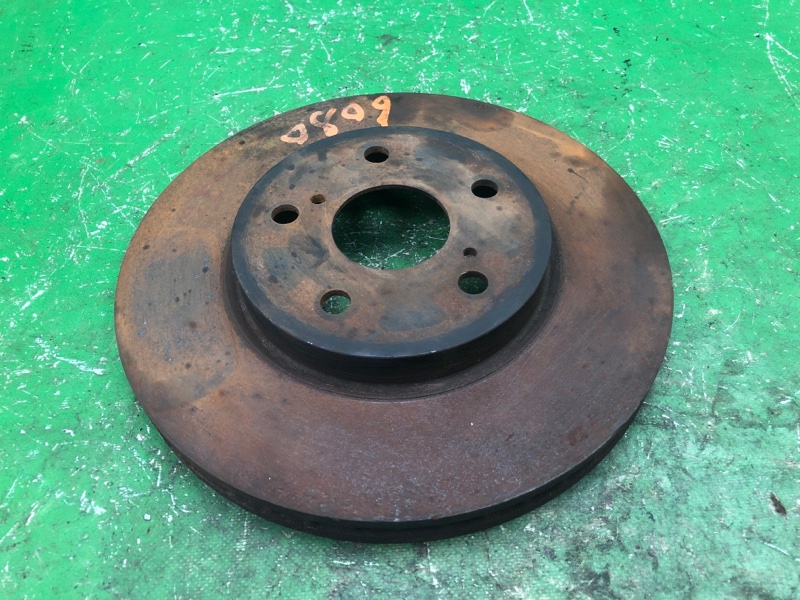 Запчасть тормозной диск передний TOYOTA SOLARA 03-09 COUPE 2.4 2AZFE 4351208040 Б/У Тормозной диск передний TOYOTA SOLARA 03-09 COUPE 2.4 2AZFE 4351208040 Б/У