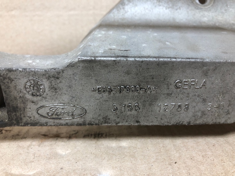 Трапеция стеклоочистителей FORD FIESTA 08-17 Хэтчбек 1.6 XDEZ Трапеция стеклоочистителей FORD FIESTA 08-17 Хэтчбек 1.6 XDEZ