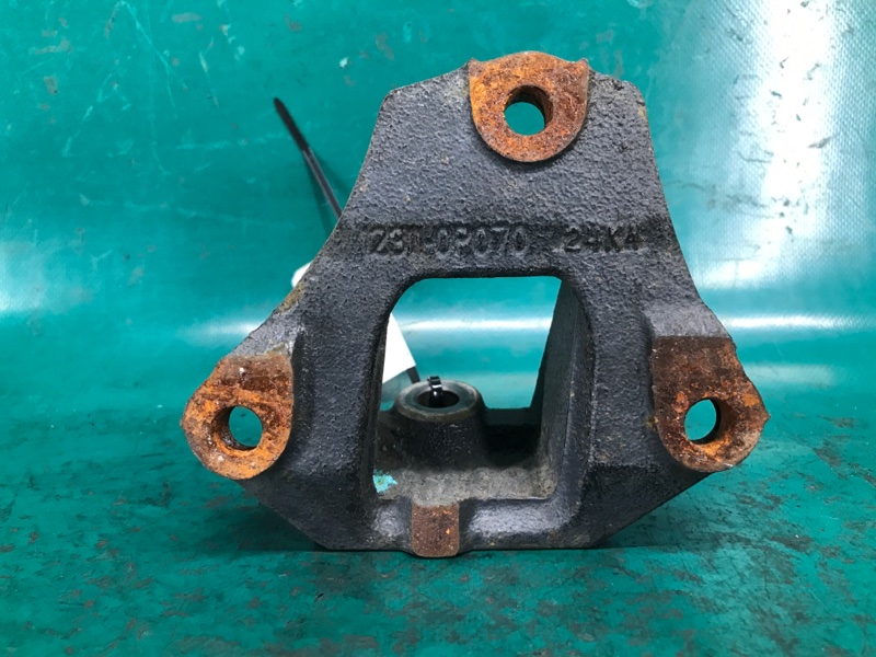 Кронштейн двигателя передний TOYOTA SIENNA 11-16 Минивэн 3.5L 6