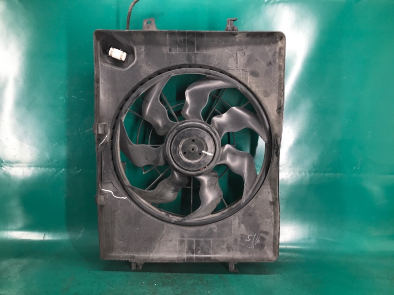 Диффузор вентилятора основного радиатора HYUNDAI SONATA YF 10-14 2013 2.4L 4 25380-3Q170 Б/У