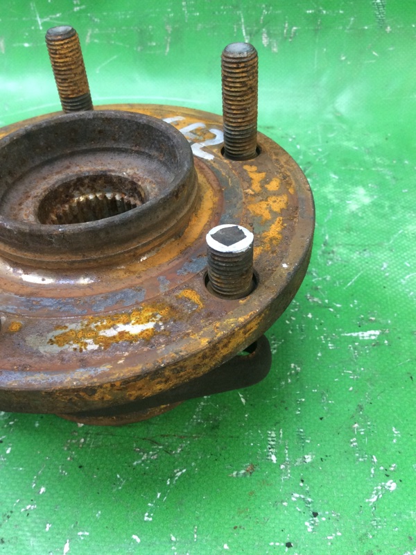 Ступица передняя AVENGER 07-14 2011 JS 3.6 ERB