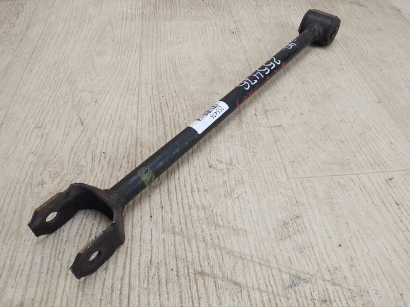 Рычаг задней подвески продольный CAMRY 40 06-11