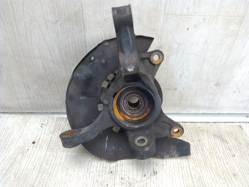 Кулак поворотный левый CAMRY 30 02-06 2004 Седан 2.4 2AZFE