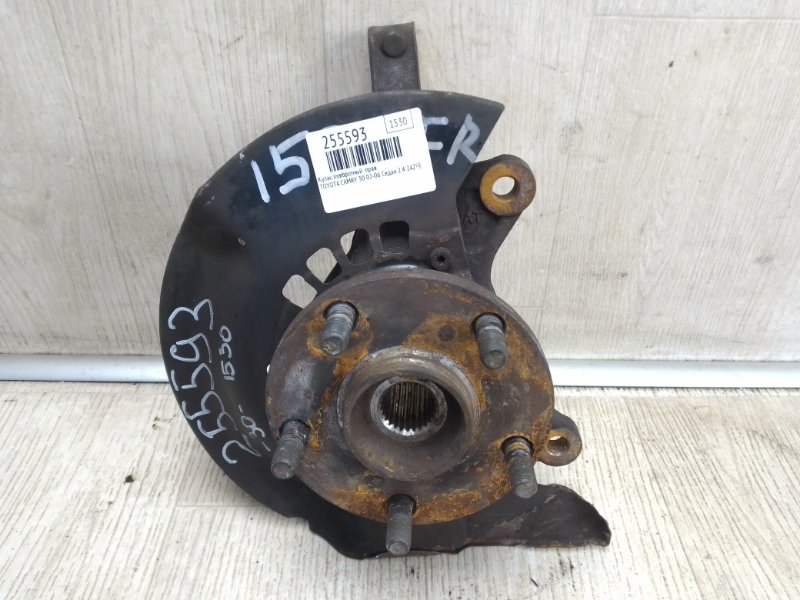 Кулак поворотный правый TOYOTA CAMRY 30 02-06 2004 Седан 2.4 2AZFE 43211-AA010 Б/У