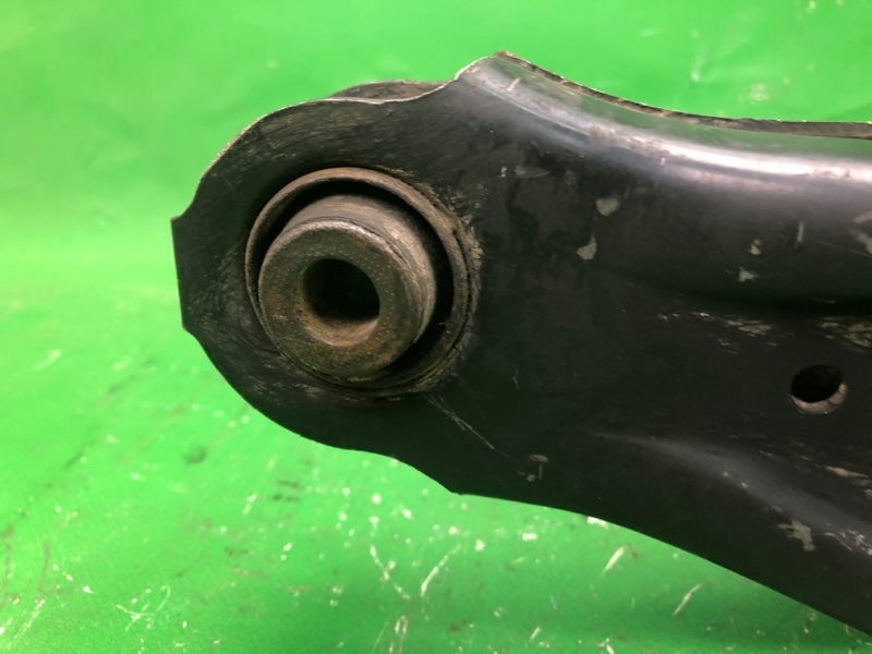 Рычаг задней подвески поперечный нижний левый MDX (YD1) 00-06 2002 Внедорожник 3.5 Рычаг задней подвески поперечный нижний левый MDX (YD1) 00-06 2002 Внедорожник 3.5