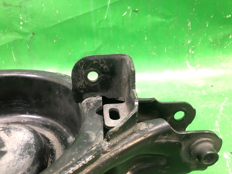 Рычаг задней подвески поперечный нижний левый ACURA MDX (YD1) 00-06 Внедорожник 3.5 Рычаг задней подвески поперечный нижний левый ACURA MDX (YD1) 00-06 Внедорожник 3.5