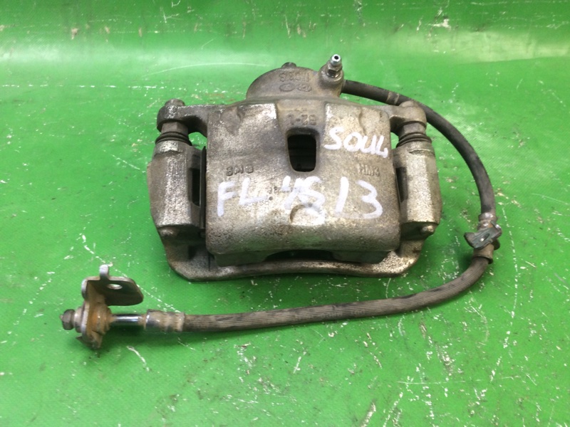 Суппорт тормозной передний левый KIA SOUL PS 13-19 2013 PS 2.0 G4NC 58110-B2000 Б/У