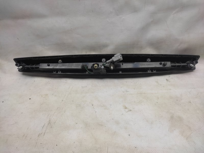 Стоп-сигнал INFINITI FX S50 03-08 Стоп-сигнал INFINITI FX S50 03-08