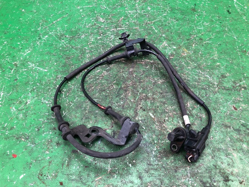 Запчасть датчик abs передний левый KIA SOUL PS 13-19 2016 2.0 G4NC 95670-B2050 Б/У Датчик ABS передний левый KIA SOUL PS 13-19 2016 2.0 G4NC 95670-B2050 Б/У