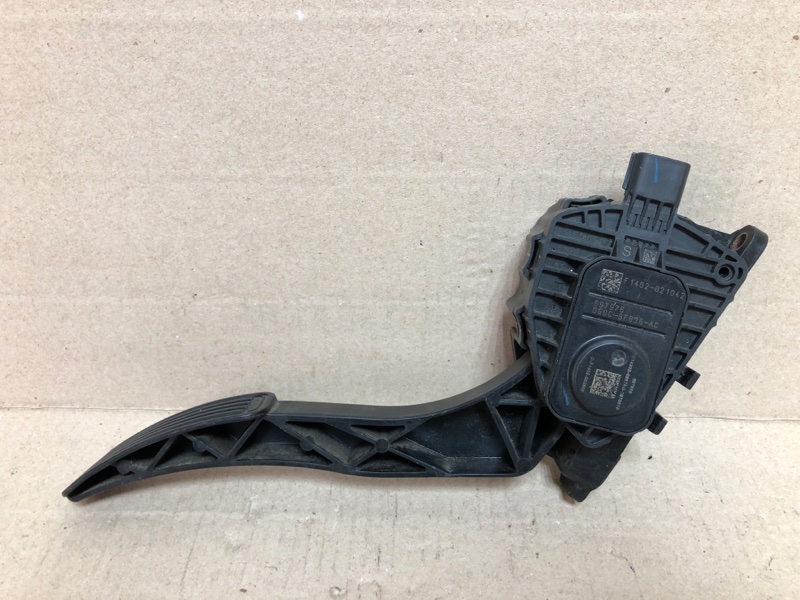 Педаль газа FORD FUSION 14- Седан C15HDTX Педаль газа FORD FUSION 14- Седан C15HDTX