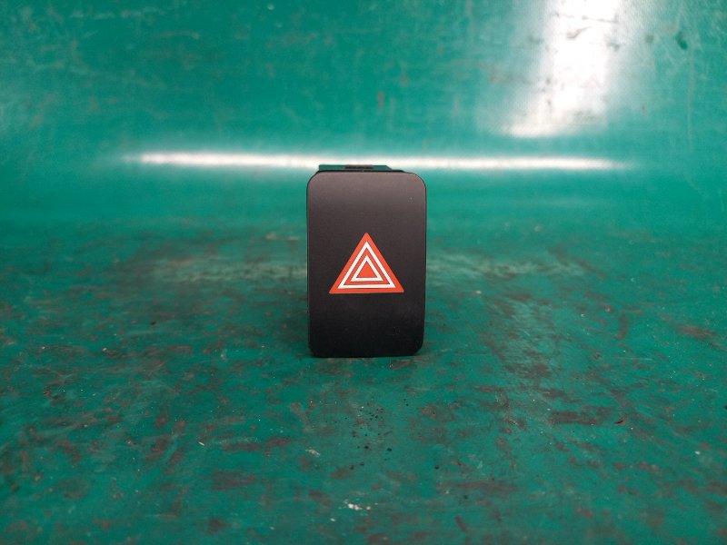 Кнопка аварийной сигнализации KIA SOUL PS 13-19 2016 PS 2.0 G4NC 93790B2000CA Б/У