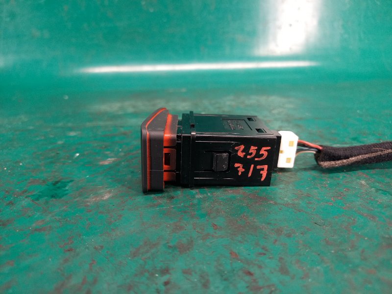 Кнопка аварийной сигнализации KIA SOUL PS 13-19 PS 2.0 G4NC