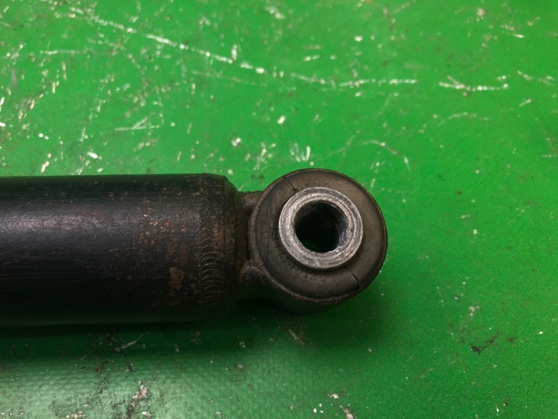 Амортизатор задний NISSAN SENTRA (B16) 06–12 2.0 MR20DE