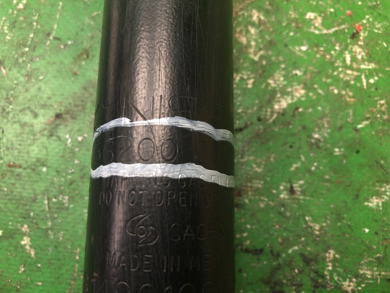 Амортизатор задний SENTRA (B16) 06–12 2012 2.0 MR20DE