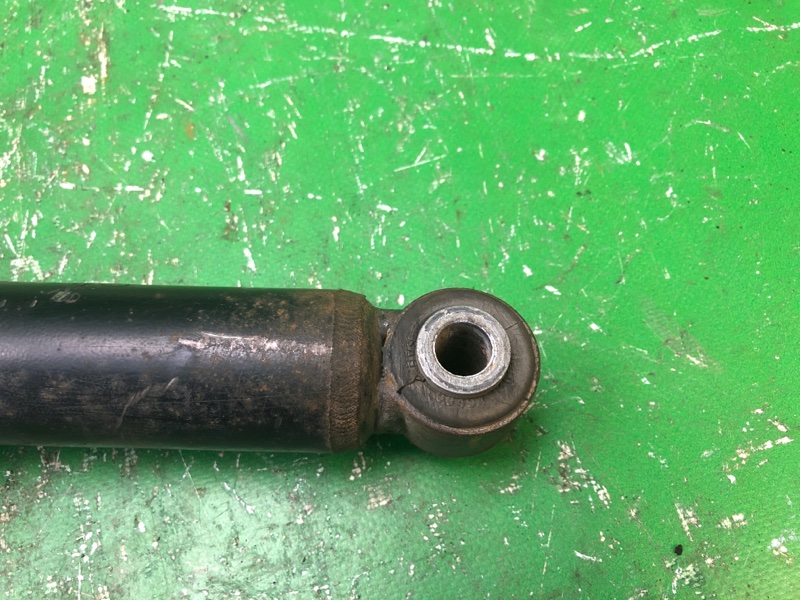 Амортизатор задний SENTRA (B16) 06–12 2012 2.0 MR20DE