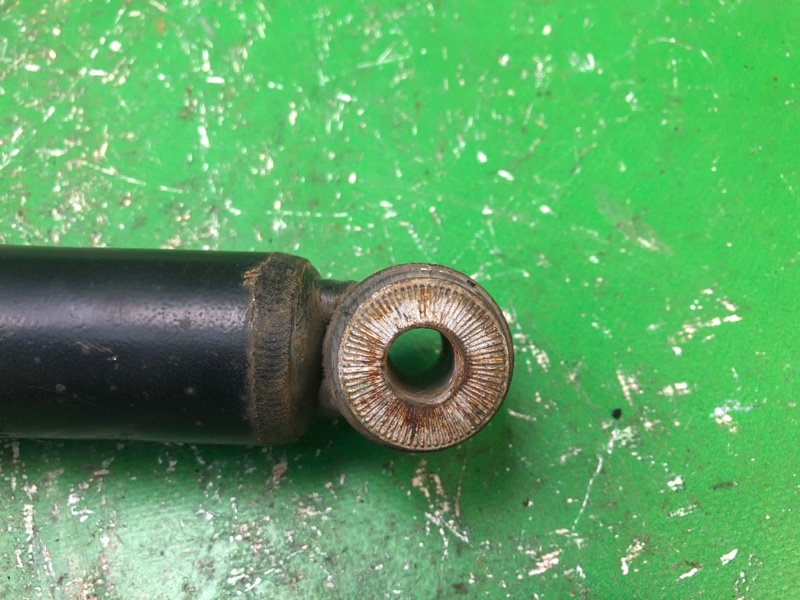 Амортизатор задний NISSAN SENTRA (B16) 06–12 2.0 MR20DE