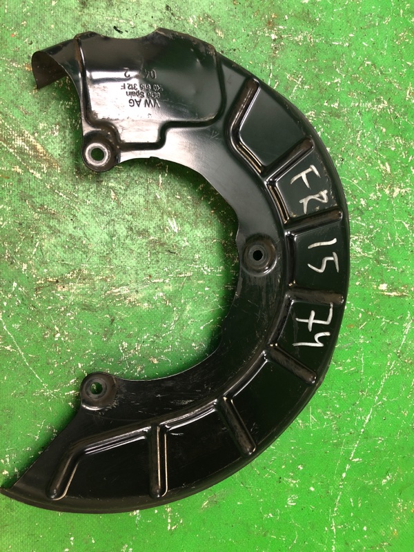 Защита тормозного диска передняя правая VOLKSWAGEN PASSAT CC 12-18 2013 Седан 2.0 CBFA 1K0615312F Б/У