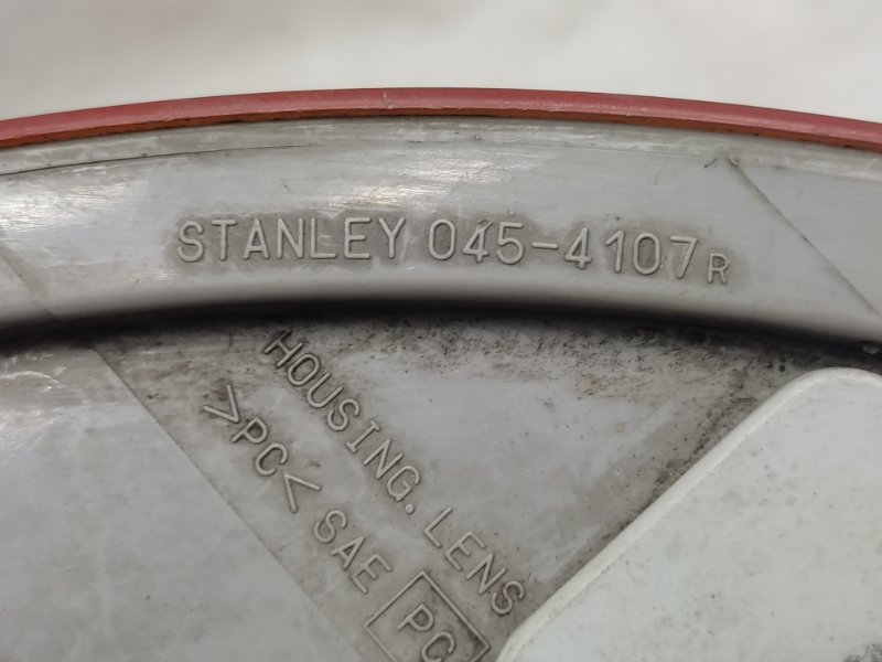 Повторитель поворота в бампер передний правый XEDOS 9 X9 (TA) 93-02