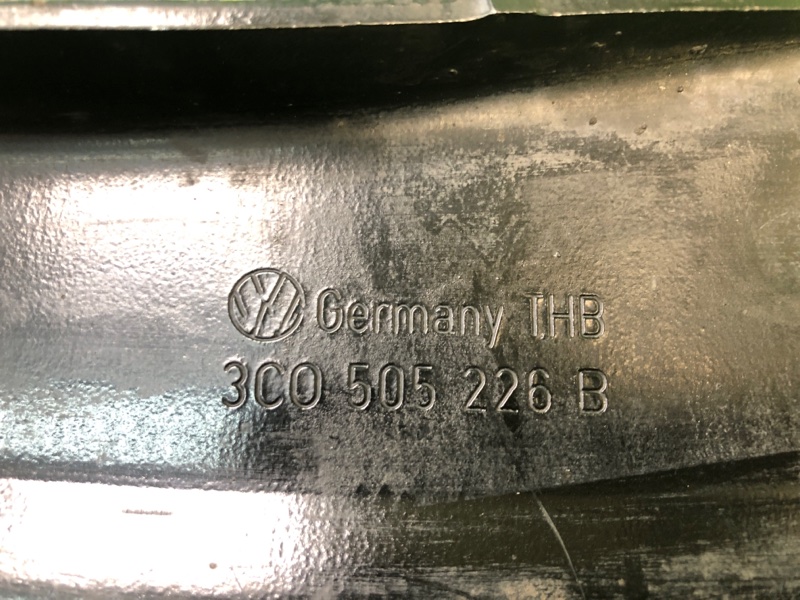 Рычаг задней подвески продольный задний правый PASSAT CC 12-18 2013 Седан 2.0 CBFA