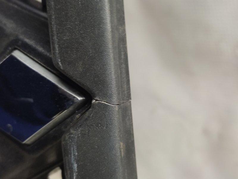 Решетка радиатора LANCER X 10 07-15 Решетка радиатора LANCER X 10 07-15