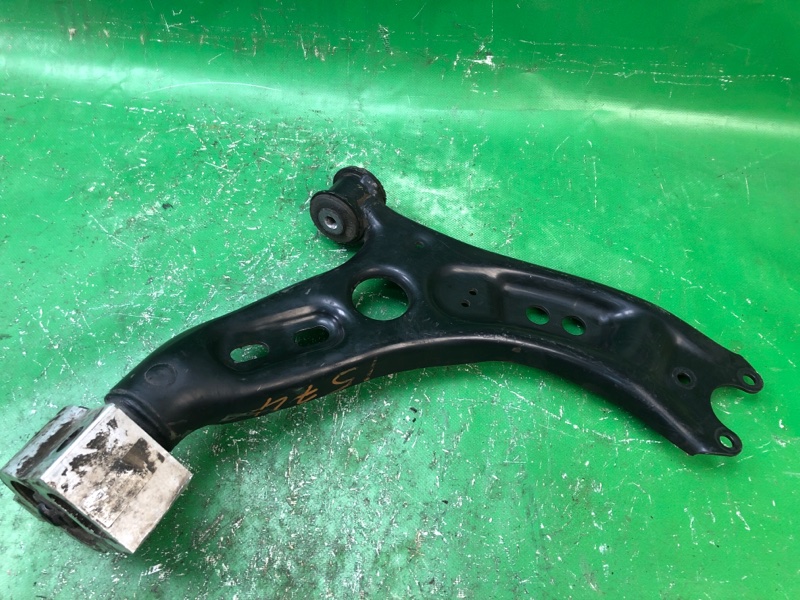 Рычаг передней подвески нижний передний правый PASSAT CC 12-18 2013 Седан 2.0 CBFA