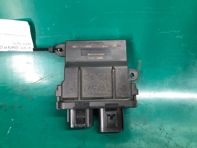 Запчасть блок электронный HYUNDAI SONATA YF 10-14 2011 Седан 2.4 889503Q500 Б/У Блок электронный HYUNDAI SONATA YF 10-14 2011 Седан 2.4 889503Q500 Б/У