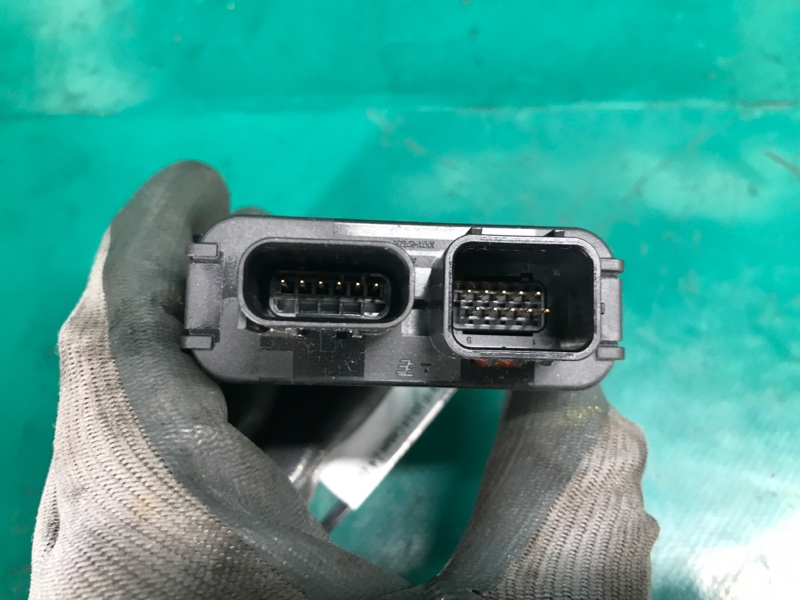 Блок электронный SONATA YF 10-14 2011 Седан 2.4 Блок электронный SONATA YF 10-14 2011 Седан 2.4