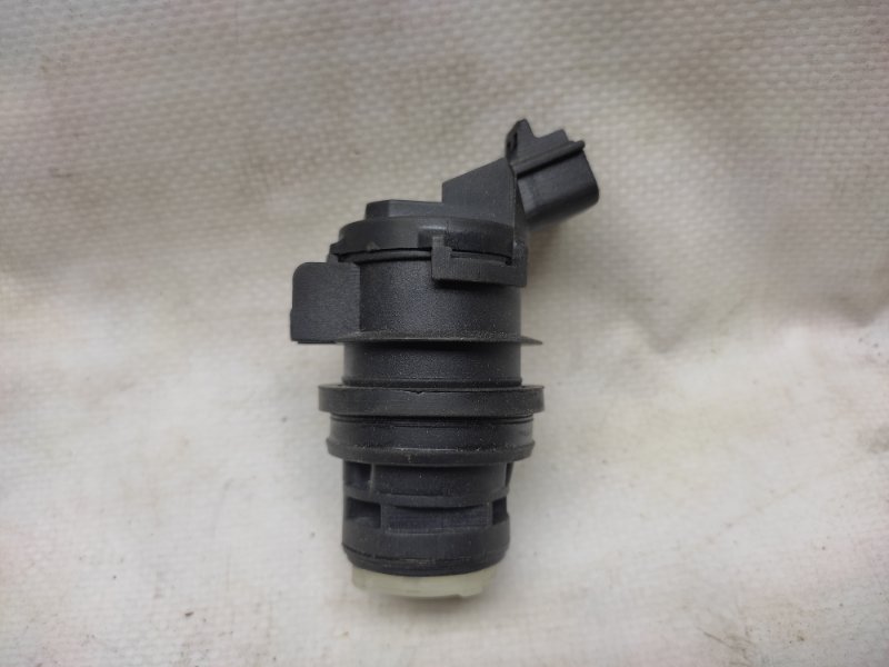 Насос омывателя стекла COROLLA 150 06-13 Насос омывателя стекла COROLLA 150 06-13