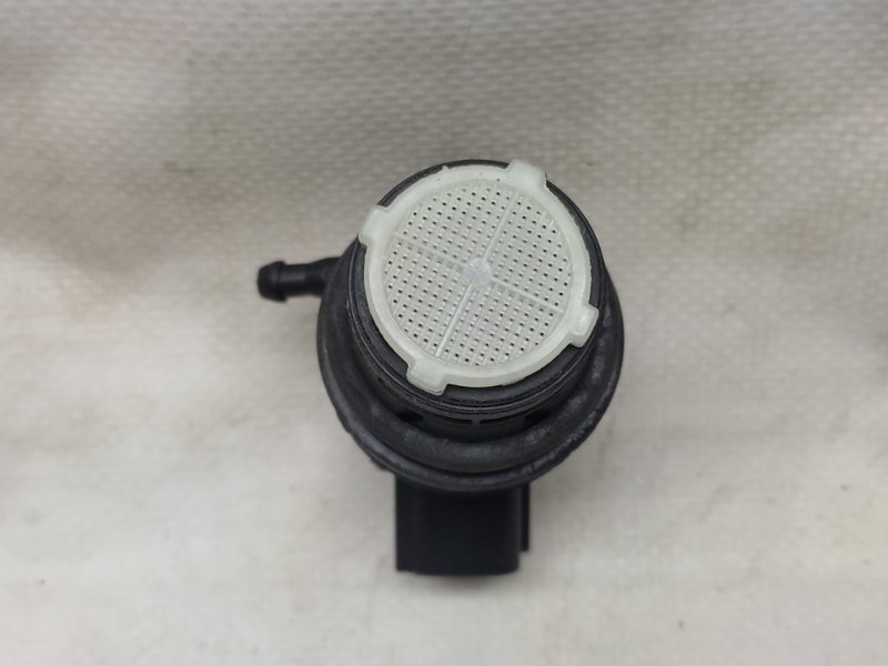 Насос омывателя стекла COROLLA 150 06-13 Насос омывателя стекла COROLLA 150 06-13