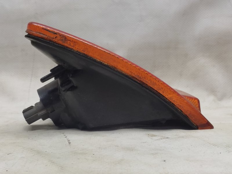 Указатель поворота правый MITSUBISHI GALANT 97-03