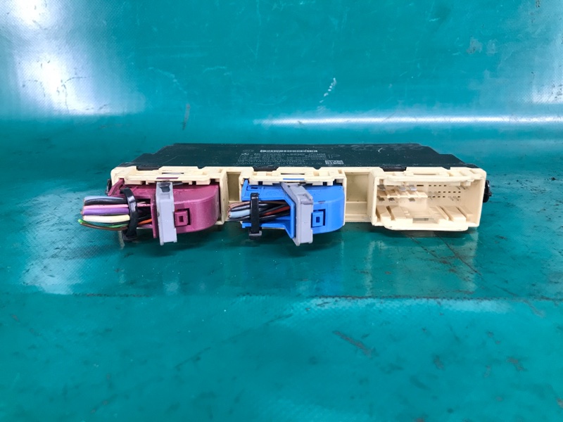 Блок электронный передний правый QX30 16-20 2018 Внедорожник 2.0 20PET