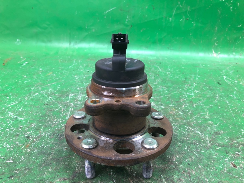 Запчасть ступица задняя правая KIA SOUL PS 13-19 2016 PS 2.0 G4NC 52750-B2050 Б/У Ступица задняя правая KIA SOUL PS 13-19 2016 PS 2.0 G4NC 52750-B2050 Б/У