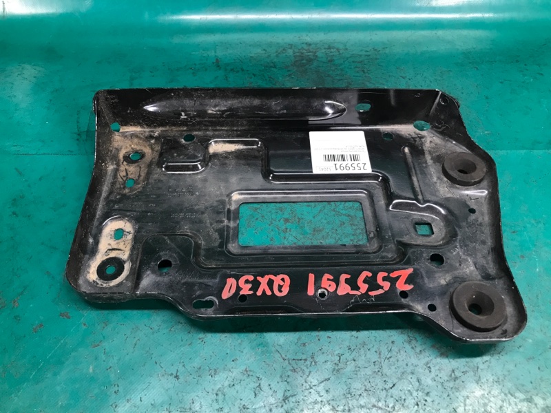 Полка аккумулятора QX30 16-20 2018 Внедорожник 2.0 20PET