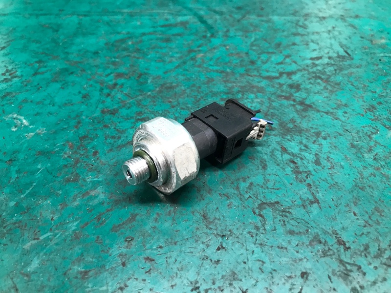 Датчик давления кондиционера INFINITI QX30 16-20 2018 Внедорожник 2.0 20PET 92136-5DA0A Б/У