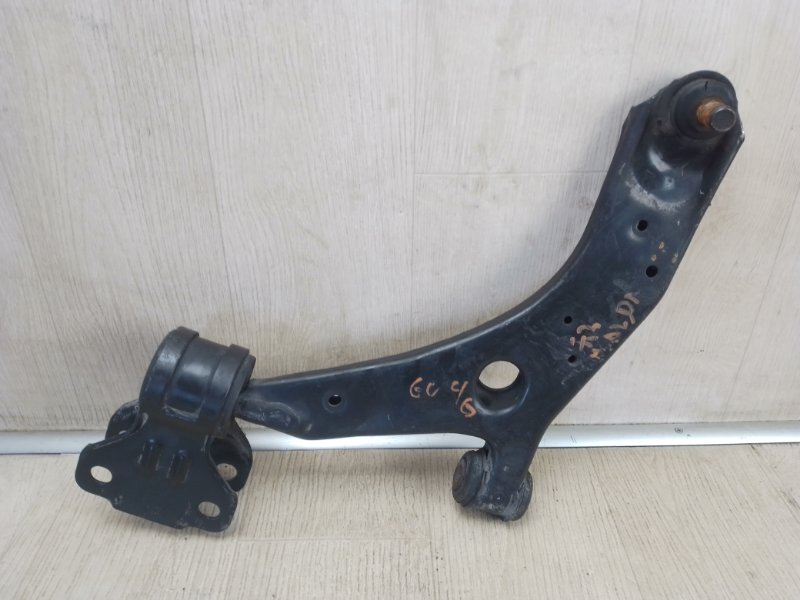 Рычаг передней подвески нижний передний левый MAZDA 3 BL 09-13 2.0 LF-VE