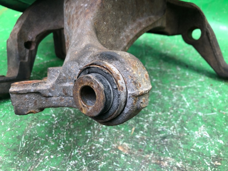 Цапфа задняя левая FORD EDGE 06-14 Внедорожник 2.0 Цапфа задняя левая FORD EDGE 06-14 Внедорожник 2.0