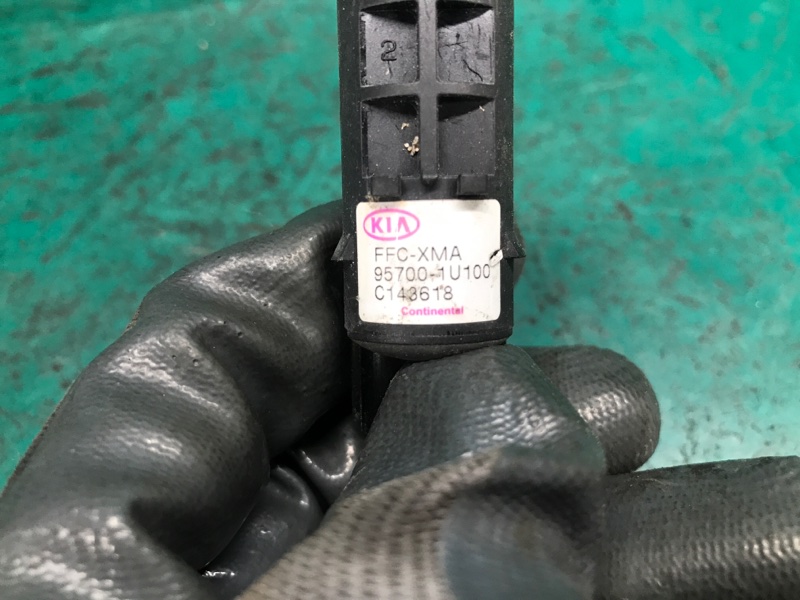 Датчик парктроника задний SORENTO XM 09-14 2010 Внедорожник 2.4 G4KE