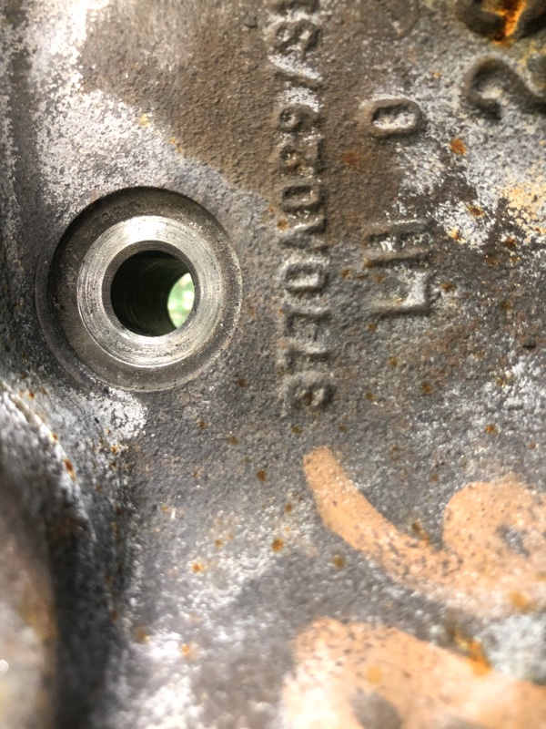 Цапфа задняя левая MITSUBISHI GALANT 03-12 Седан 2.4 4G69