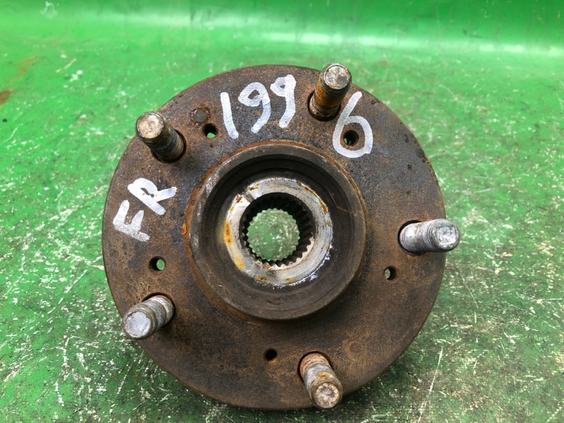 Ступица передняя MITSUBISHI GALANT 03-12 2010 Седан 2.4 4G69 3885A016 Б/У