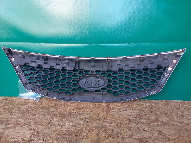 Решетка радиатора KIA SORENTO XM 09-14 Внедорожник 2.4 G4KE